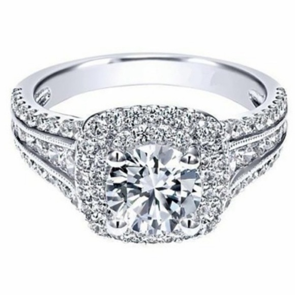 NEW 925 Sterling Silver Diamond Halo Ring - Picture 5 of 5